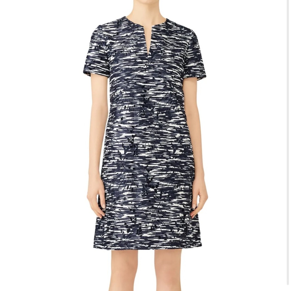 Tory Burch size 8 shift navy blue